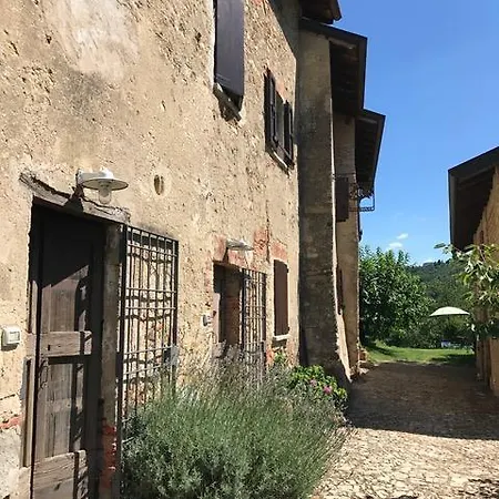 Agriturismo La Costa Летний дом Rovagnate